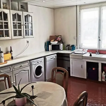 3 Chambres, Calme, Vue Sur Montagne, Proche De La Et Du Centre Du Village Apartamento *